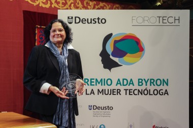 Intervención de la ganadora del Premio Ada Byron a la mujer tecnóloga 2017: Dña. Regina Llopis Rivas